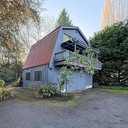 Tranquil Tides Cottage